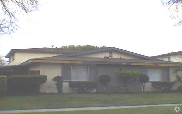 Foto del edificio - 431 Silverwood Ave