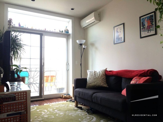 Foto del edificio - 2642 28th St