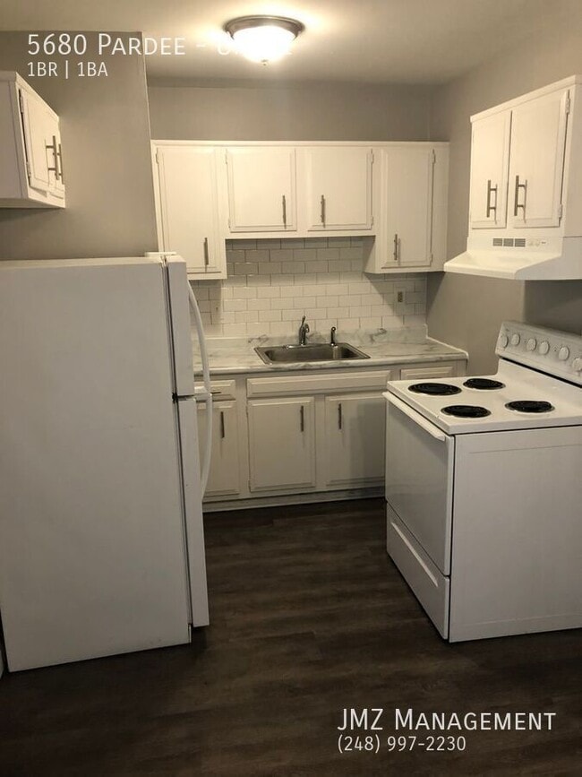 Building Photo - 5680 Pardee-Unit 1