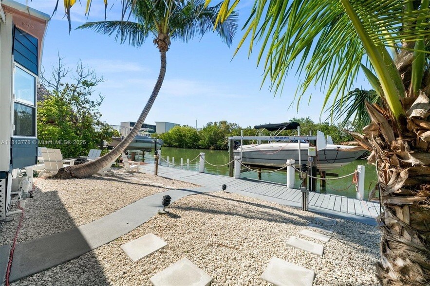 Foto principal - 648 E Palm Ave