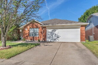 Building Photo - 11829 Gold Creek Dr E
