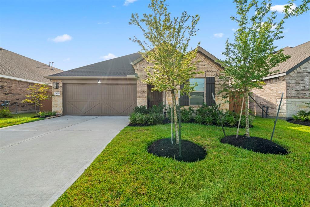 Foto principal - 15026 Wiltshire Castle Ln