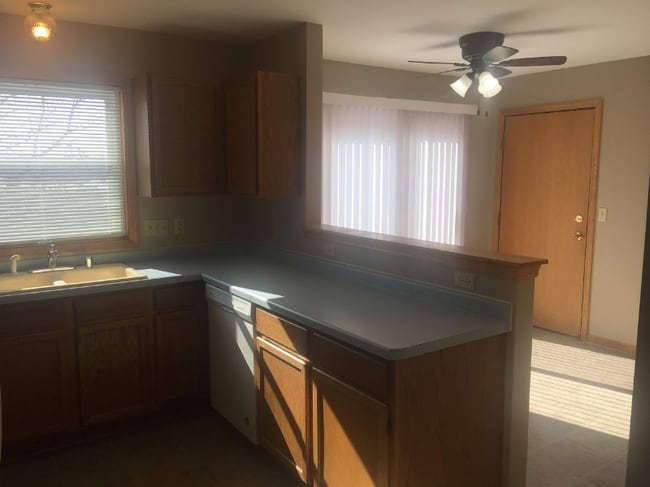 Building Photo - 2042 Cliff Alex Ct S