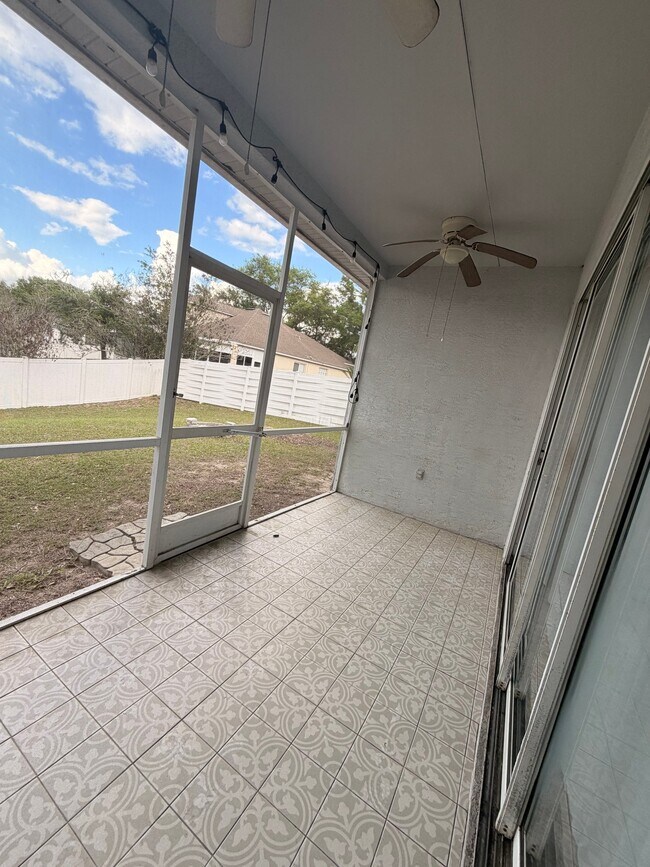 Foto del edificio - 704 Grand Canyon Dr