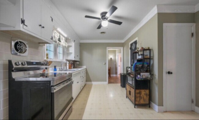 Foto del edificio - 218 N Union St