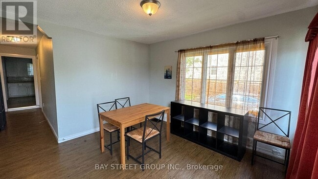 Building Photo - 4738 Huron St