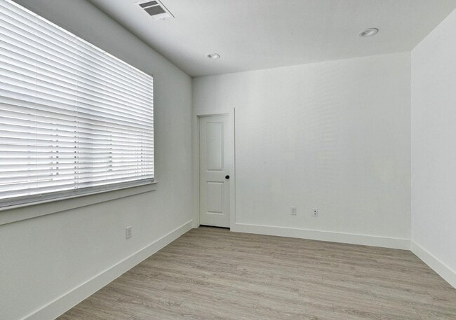 Foto del edificio - 2539 Judiway St