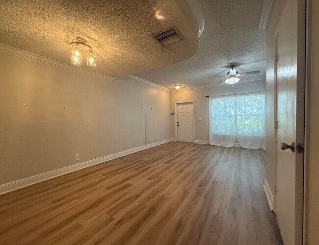 Building Photo - 926 Kokomo Key Ln