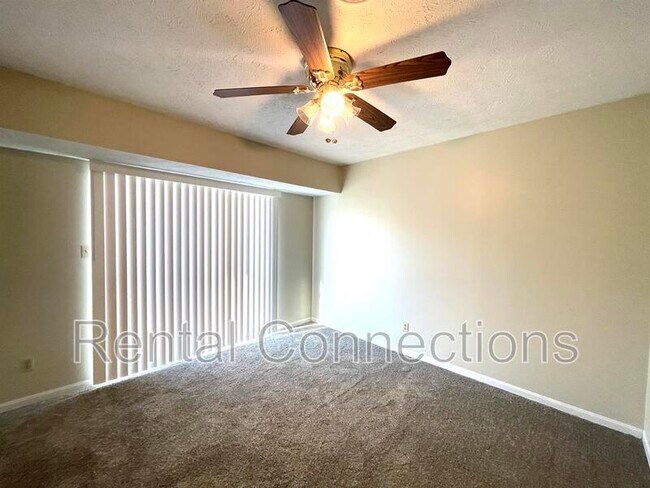 Foto del edificio - 703 Joseph Ln