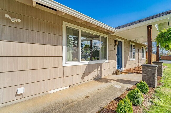 Foto del edificio - 1011 NE 82nd Ave