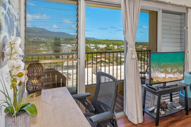 Foto del edificio - Beautiful Fully Furnished, 2 Bed, 1 1/2 Bath, Oceanview Condo with Pool
