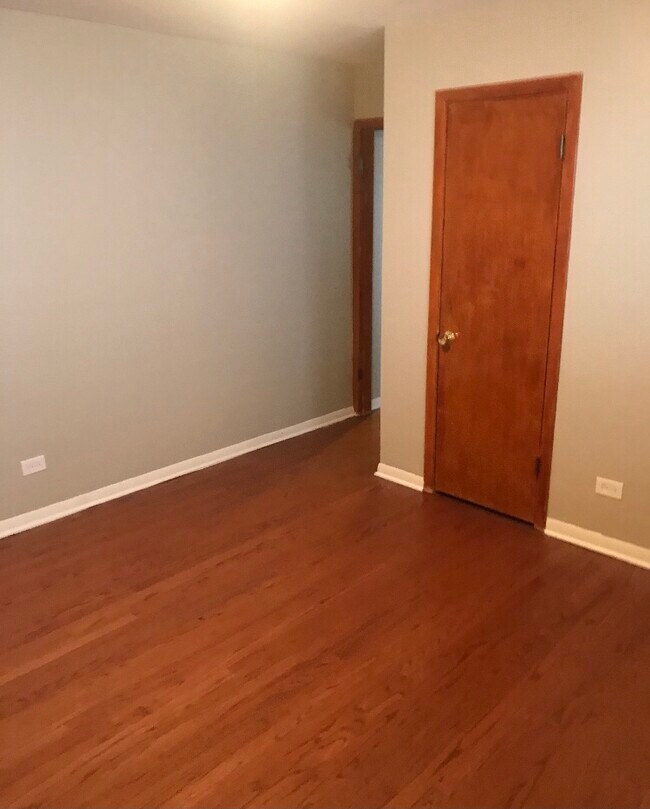 Foto del edificio - 6743 N Oxford Ave