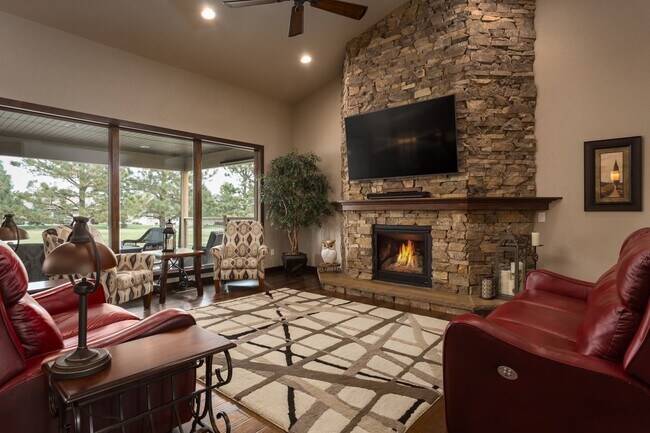 Foto del edificio - 3628 Ping Dr