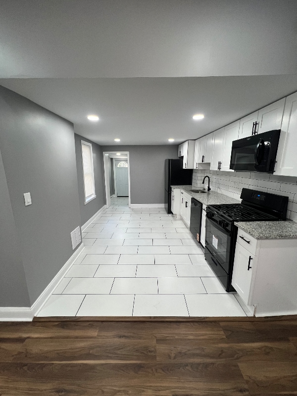 Photo - 547 High St Townhome