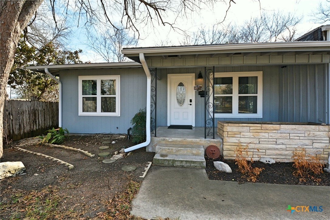 Building Photo - 571 W Merriweather St