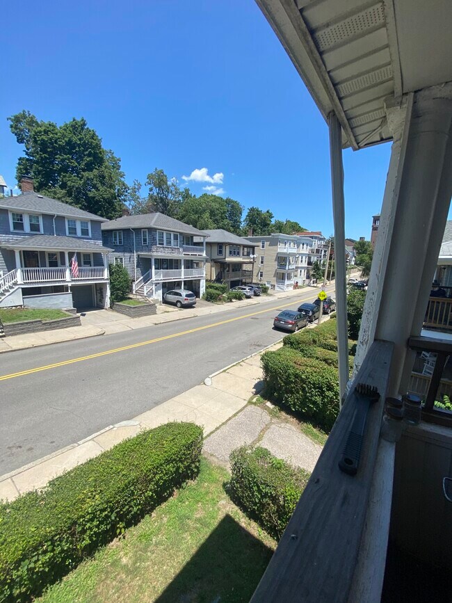 Building Photo - 555 Ashmont St