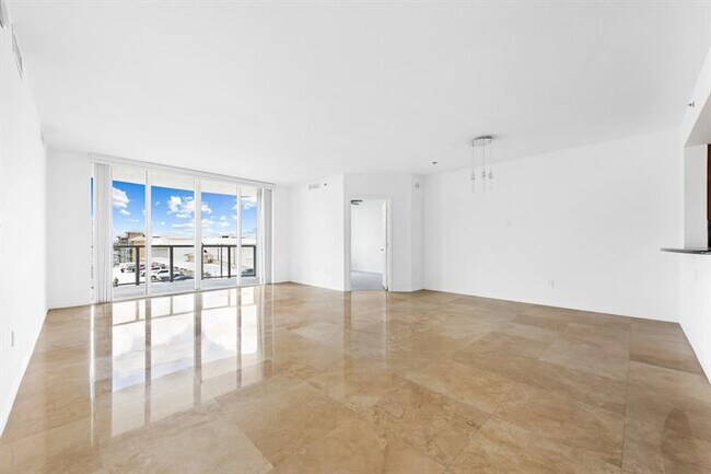 Foto del edificio - 1819 SE 17th St