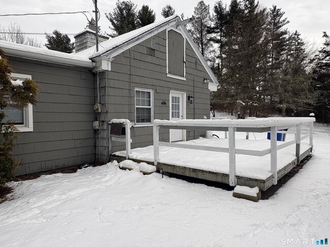 Foto del edificio - 1163 Bullet Hill Rd