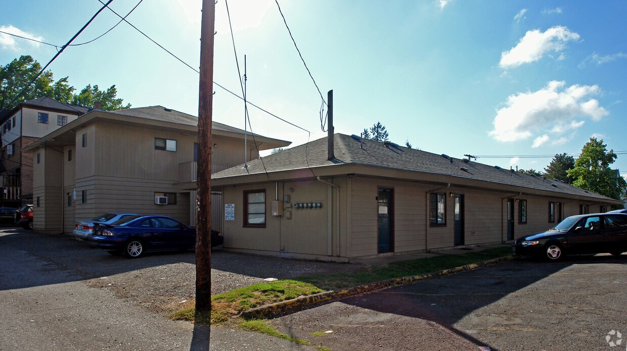 Building Photo - 749-773 E 17th Ave
