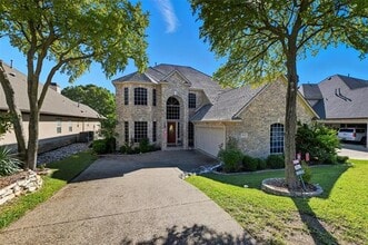 Building Photo - 3116 Creek Haven Dr