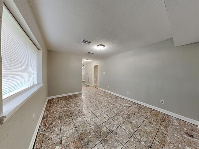Building Photo - 14502 Alrover St
