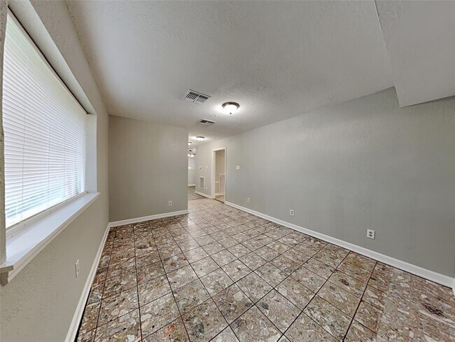 Foto del edificio - 14502 Alrover St