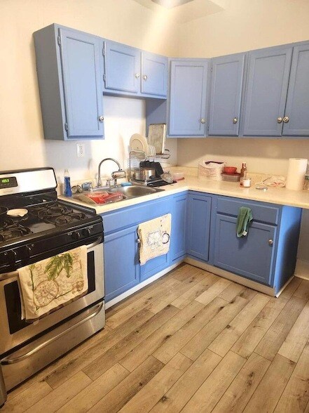 Foto del edificio - 3301 W Potomac Ave