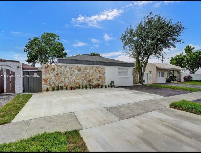 Foto del edificio - 11550 SW 80th Terrace