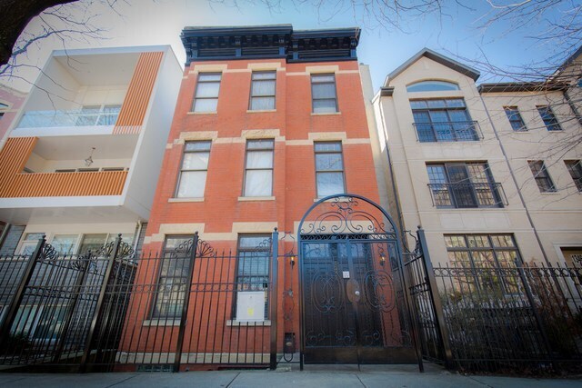 Foto principal - 1342 N Cleveland Ave