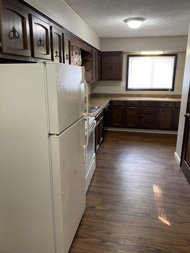 Building Photo - 6753 E 16th St