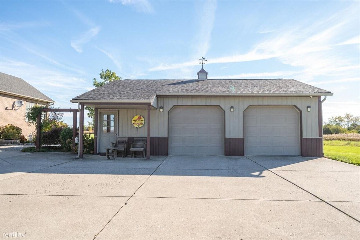 Foto principal - 3 br, 3.5 bath House - 5326 Cotton Run Rd