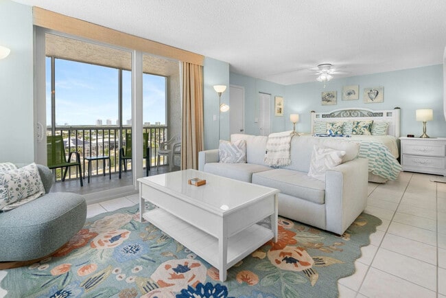 Foto del edificio - 5700 Bonita Beach Rd SW