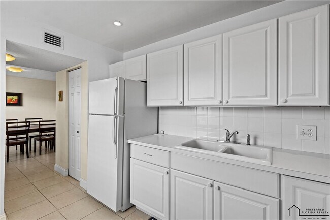 Foto del edificio - 4191 NW 41st St