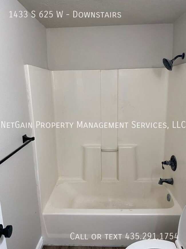 Building Photo - 1433 S 625 W