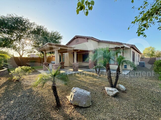 Building Photo - 2843 E Trigger Way