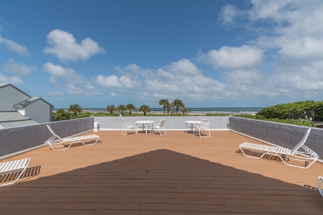 Foto del edificio - 545 Ocean Park Ln