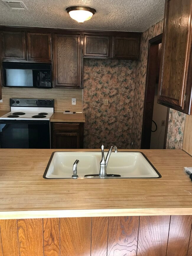 Photo - 12515 SW 2nd St Townhome