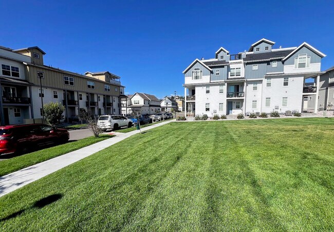 Building Photo - 6135 W 28th Ct