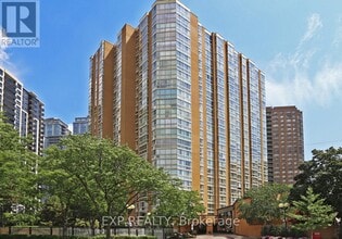 Building Photo - 131-131 Beecroft Rd