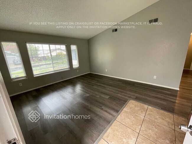 Foto del edificio - 4932 Buffwood Way