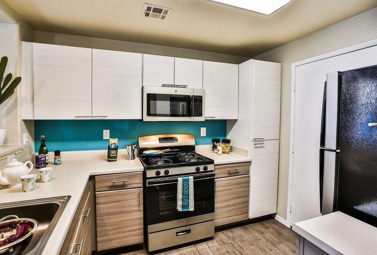 Avery Villas Apartments Las Vegas Nv Apartments Com