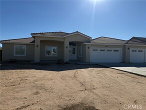 Building Photo - 18453 Ranchero Rd