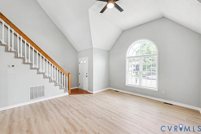 Foto del edificio - 10017 Chartwood Ct