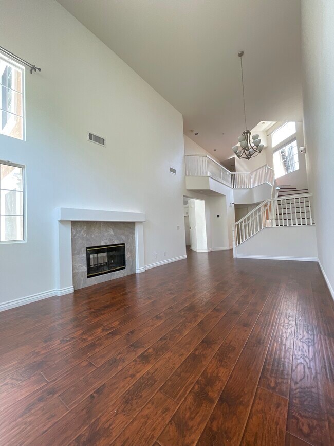 Building Photo - 27 Merano