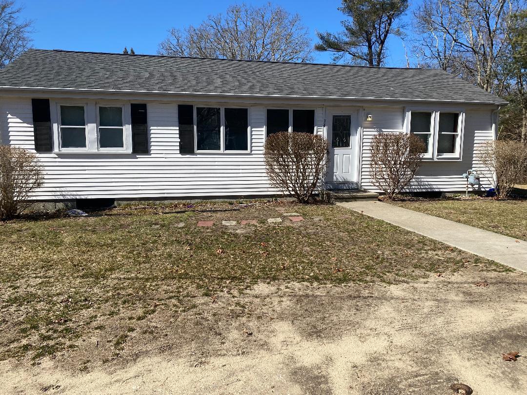 Primary Photo - 34 Buttonwood Ln