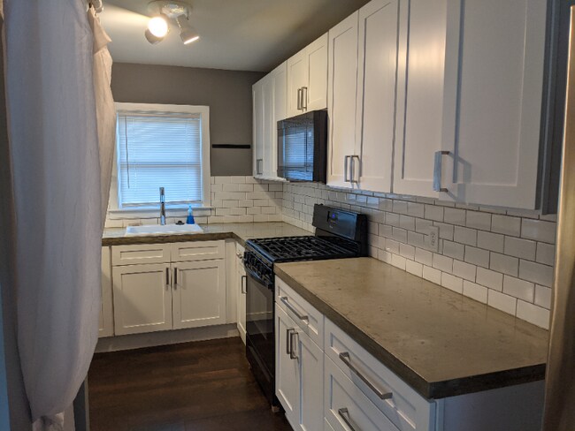 Foto del edificio - 2931 Glenwood Ave SE