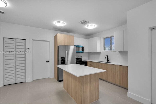 Foto del edificio - 6500 NW 21st Ave