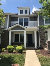 Building Photo - 3119 Cedar Cottage Dr