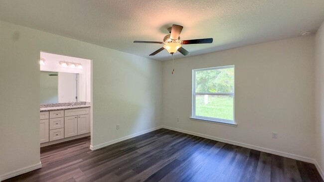 Building Photo - 40 Fisher Way Trail