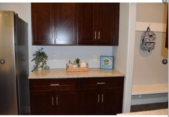 Foto del edificio - 2169 Abiding Grace Cir